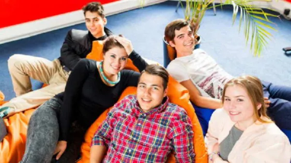 Almanya Berlin Alpadia